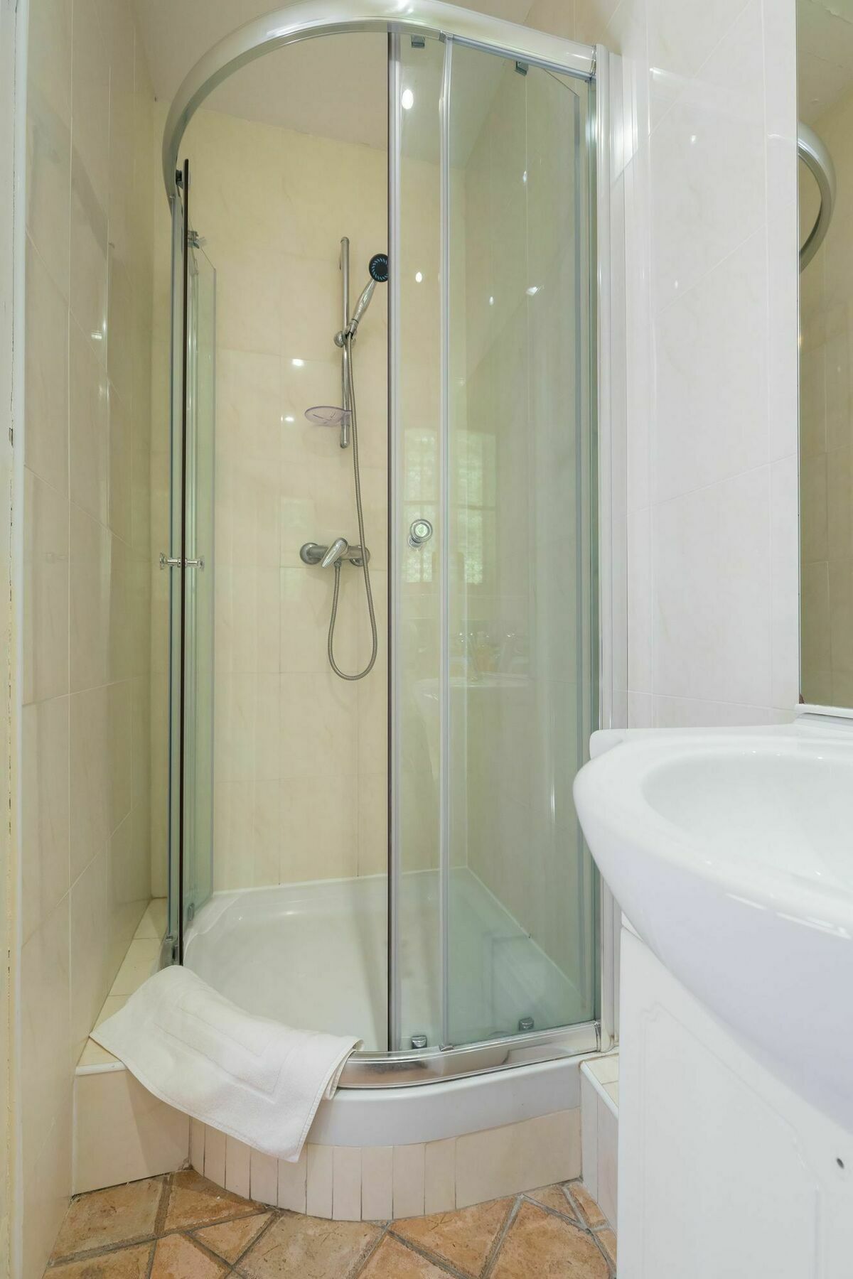 Lovely 2 Bed 2 Bath Apartment In Cannes On Rue Antibea Easy Walk To The Palais 224 Exterior foto